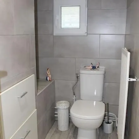 Holiday home A L Abri Des Embruns